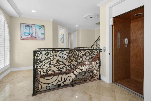 814 N Victoria Park Road, Fort Lauderdale, FL 33304