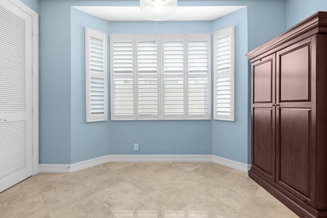 814 N Victoria Park Road, Fort Lauderdale, FL 33304