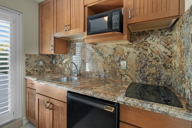 814 N Victoria Park Road, Fort Lauderdale, FL 33304