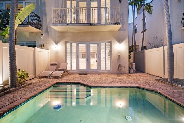 814 N Victoria Park Road, Fort Lauderdale, FL 33304