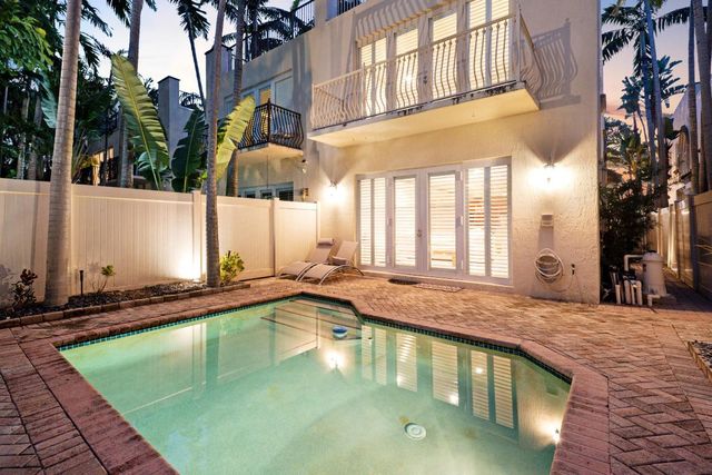 814 N Victoria Park Road, Fort Lauderdale, FL 33304