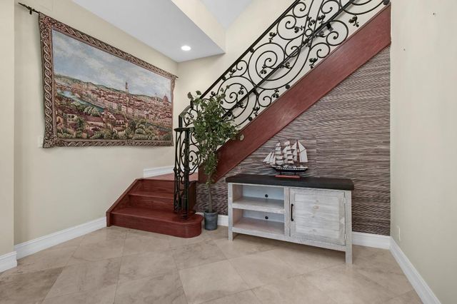 814 N Victoria Park Road, Fort Lauderdale, FL 33304