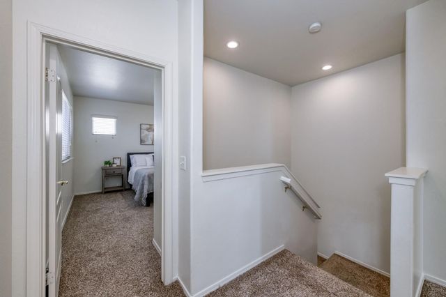 673 W Fontaine Lane, Clovis, CA 93619