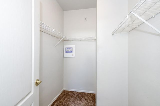 673 W Fontaine Lane, Clovis, CA 93619