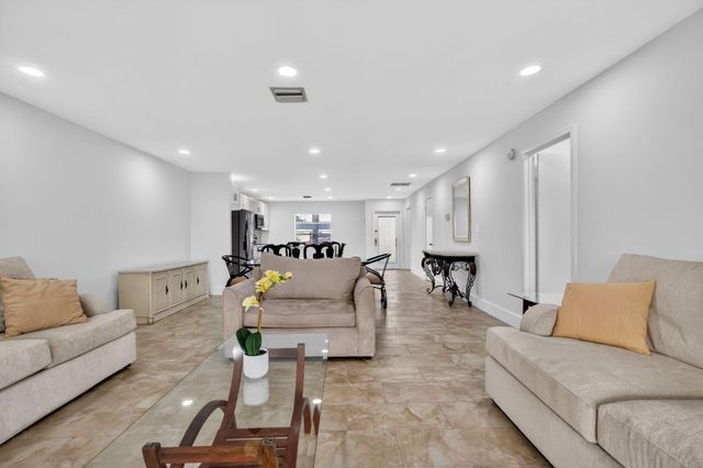 5093 Privet Place A-1, Delray Beach, FL 33484