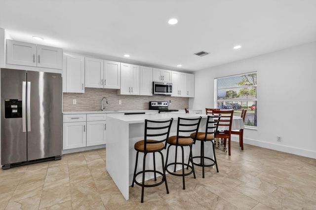 5093 Privet Place A-1, Delray Beach, FL 33484