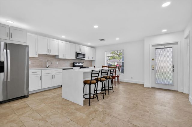 5093 Privet Place A-1, Delray Beach, FL 33484