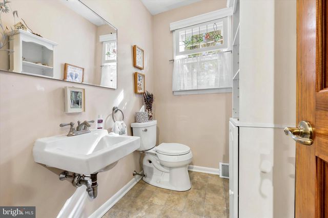 1335 STEPHEN WAY, Southampton, PA 18966