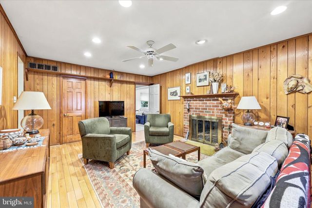 1335 STEPHEN WAY, Southampton, PA 18966