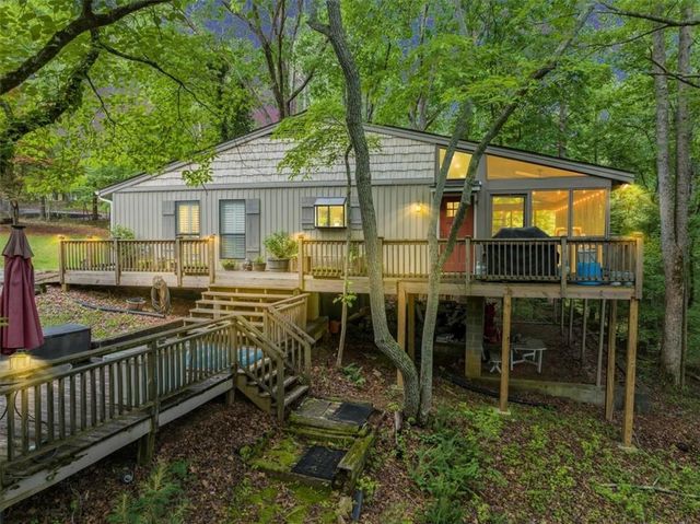 6342 Chesla Drive, Gainesville, GA 30506