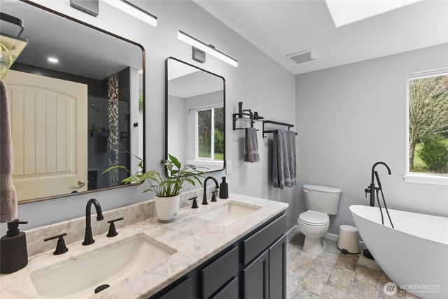 606 206 Avenue NW, Lakebay, WA 98349