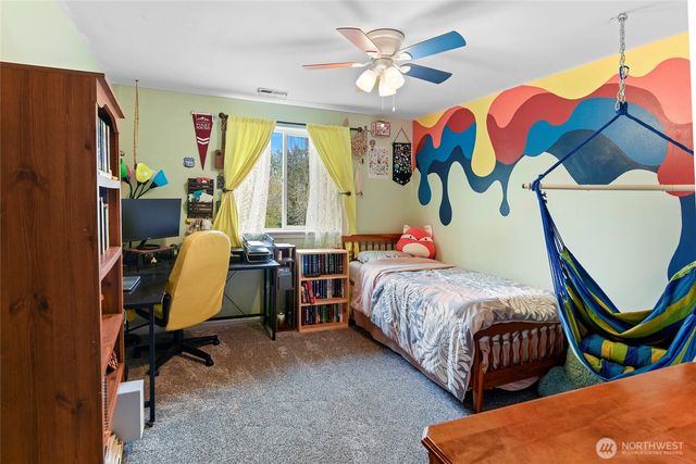 606 206 Avenue NW, Lakebay, WA 98349