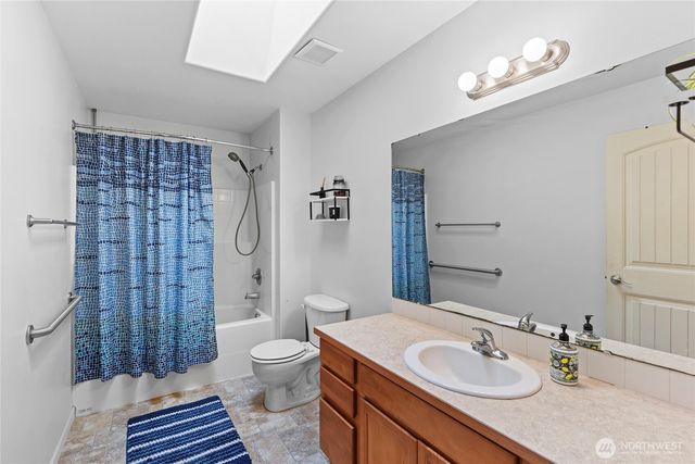 606 206 Avenue NW, Lakebay, WA 98349