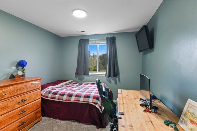 606 206 Avenue NW, Lakebay, WA 98349