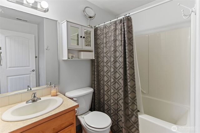 606 206 Avenue NW, Lakebay, WA 98349