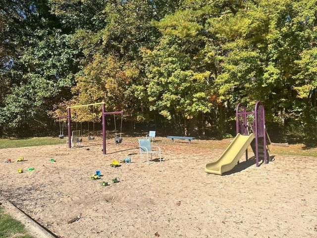 142 Algonquin Trl 142, Ashland, MA 01721