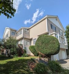 142 Algonquin Trl 142, Ashland, MA 01721