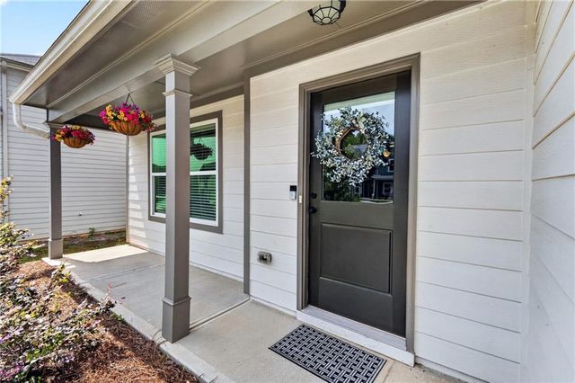 366 Fox Creek Dr, Braselton, GA 30517