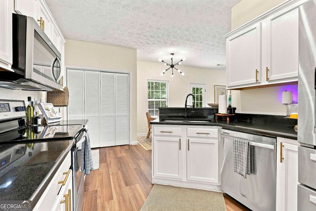 42 Bill Estes Road, Senoia, GA 30276