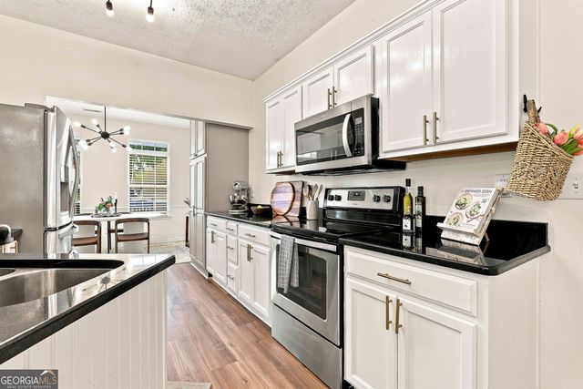 42 Bill Estes Road, Senoia, GA 30276