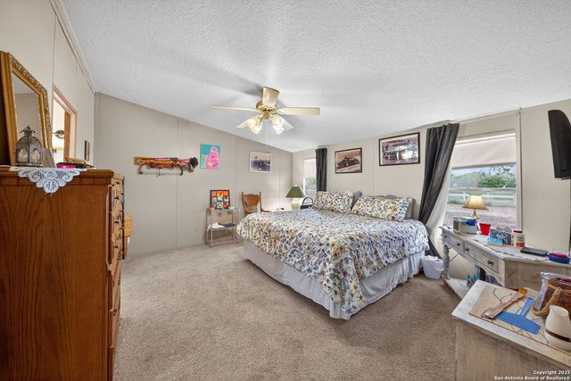 350 Parkfield, Pleasanton, TX 78064