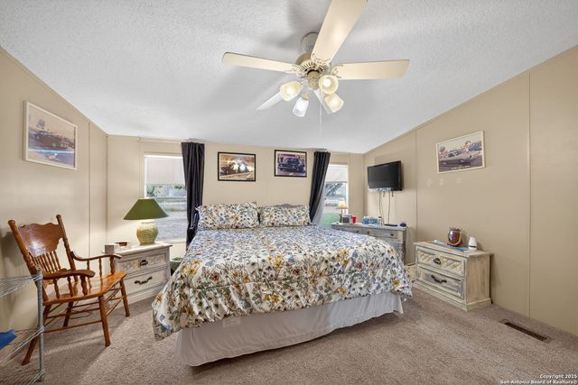 350 Parkfield, Pleasanton, TX 78064