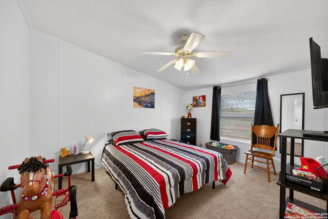 350 Parkfield, Pleasanton, TX 78064