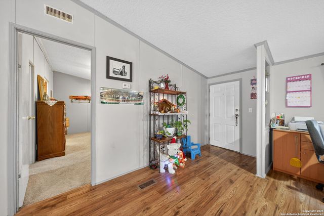 350 Parkfield, Pleasanton, TX 78064