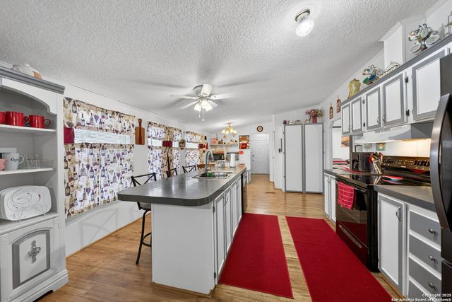 350 Parkfield, Pleasanton, TX 78064