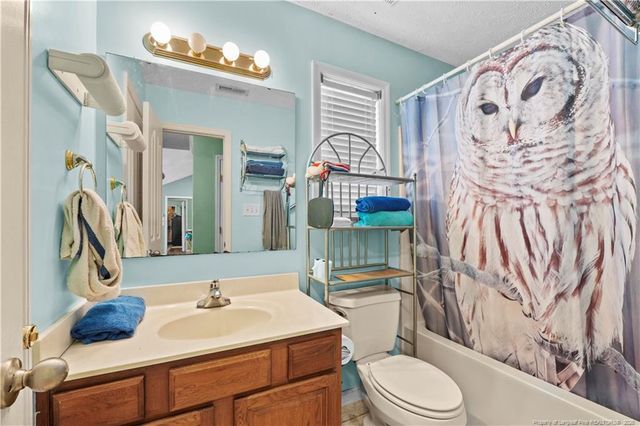 5946 Lillytrotter Drive, Hope Mills, NC 28348