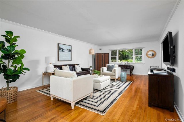 127 Harmon Avenue, Pelham, NY 10803