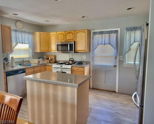 189 Elberon Ave, Paterson City, NJ 07502