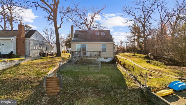 8108 FOREST GLEN DR, Pasadena, MD 21122