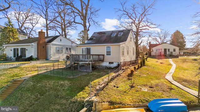 8108 FOREST GLEN DR, Pasadena, MD 21122