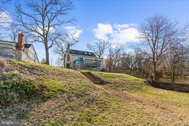 8108 FOREST GLEN DR, Pasadena, MD 21122