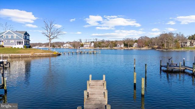 8108 FOREST GLEN DR, Pasadena, MD 21122