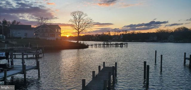 8108 FOREST GLEN DR, Pasadena, MD 21122