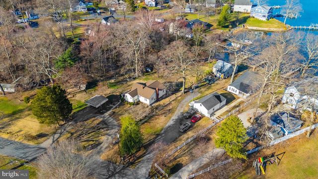 8108 FOREST GLEN DR, Pasadena, MD 21122