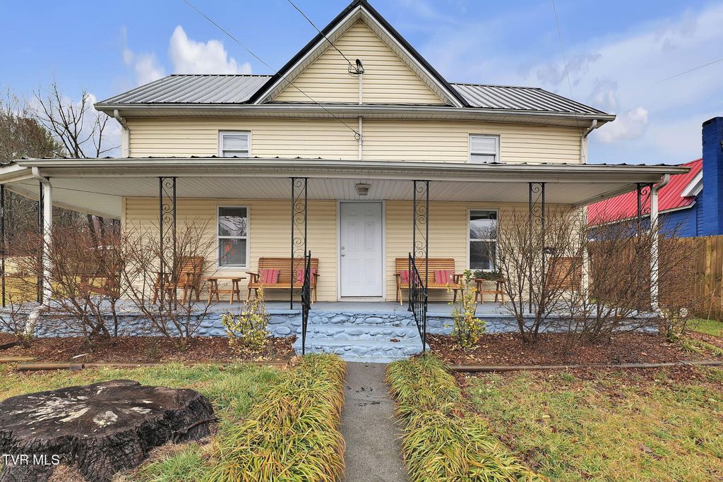 222 Douglas Drive, Damascus, VA 24236