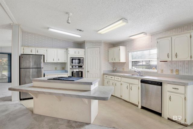 1216 Ridgewood Drive, Lillian, AL 36549