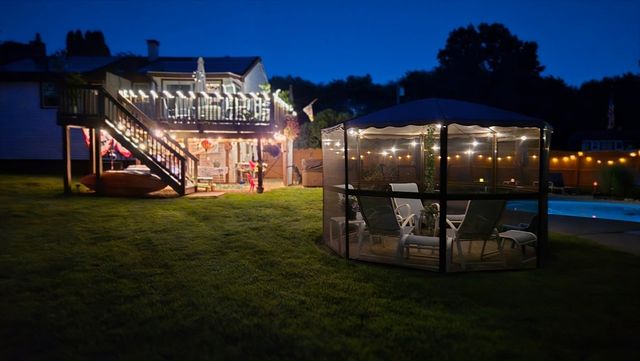 17 Coach Rd, Billerica, MA 01862