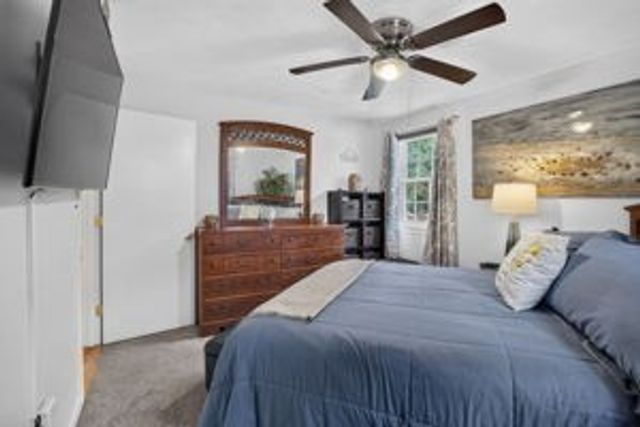 17 Coach Rd, Billerica, MA 01862
