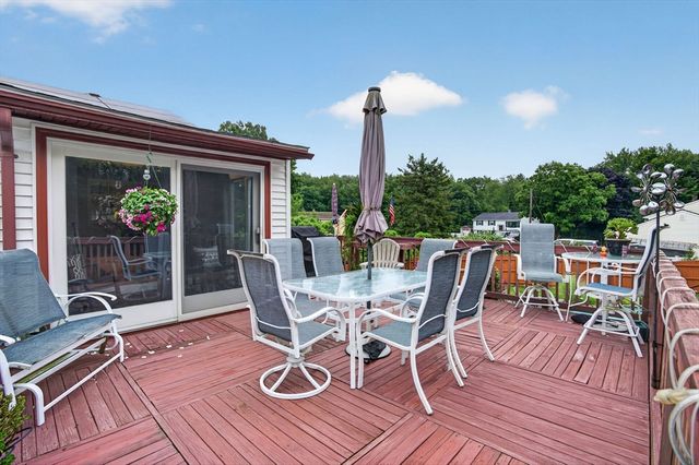 17 Coach Rd, Billerica, MA 01862