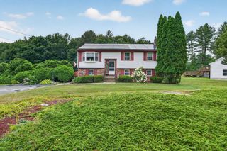 17 Coach Rd, Billerica, MA 01862