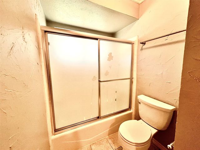 15555 Mosscove Circle, Dallas, TX 75248