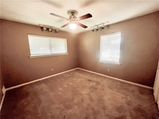 15555 Mosscove Circle, Dallas, TX 75248