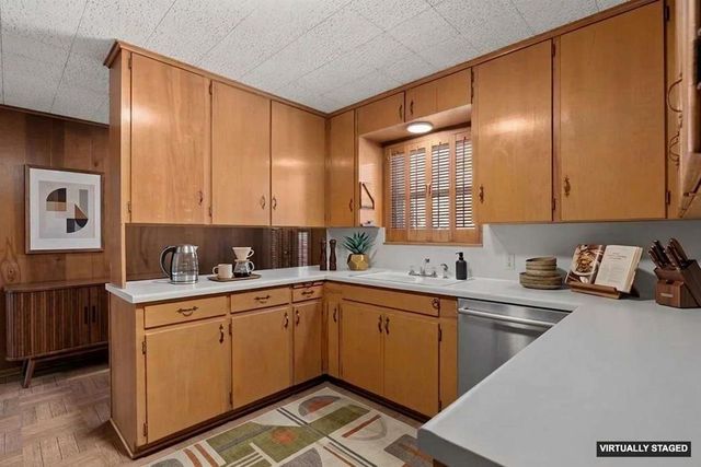 601 Overhill Dr, Kerrville, TX 78028