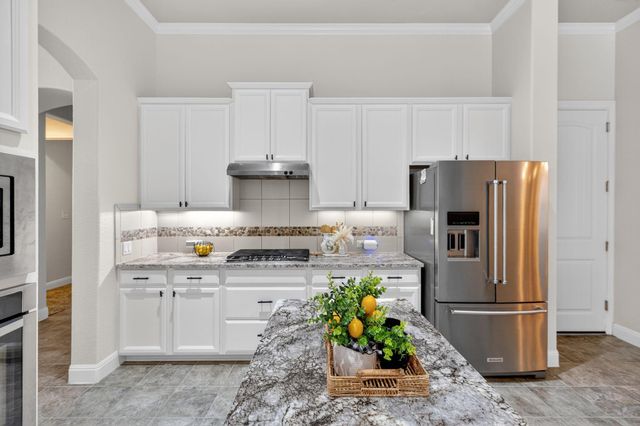 5313 Castana BND, Bee Cave, TX 78738