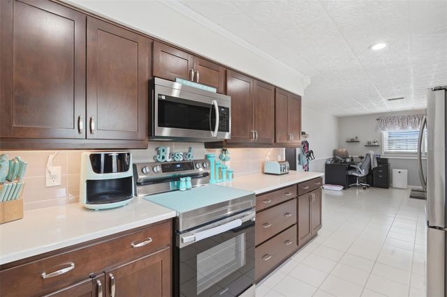 729 FRUITLAND DRIVE, Deltona, FL 32725