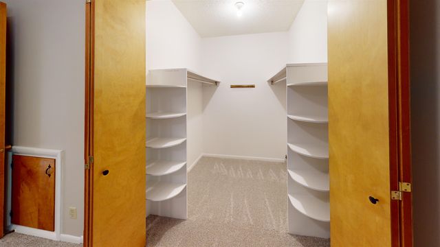 2751 TRIPLEHORN LANE, Fairbanks, AK 99712